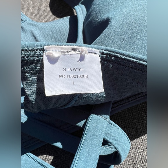 Vuori Yosemite Bra Women's Sports Bra Tidal Blue Teal, Large - Picture 6 of 7